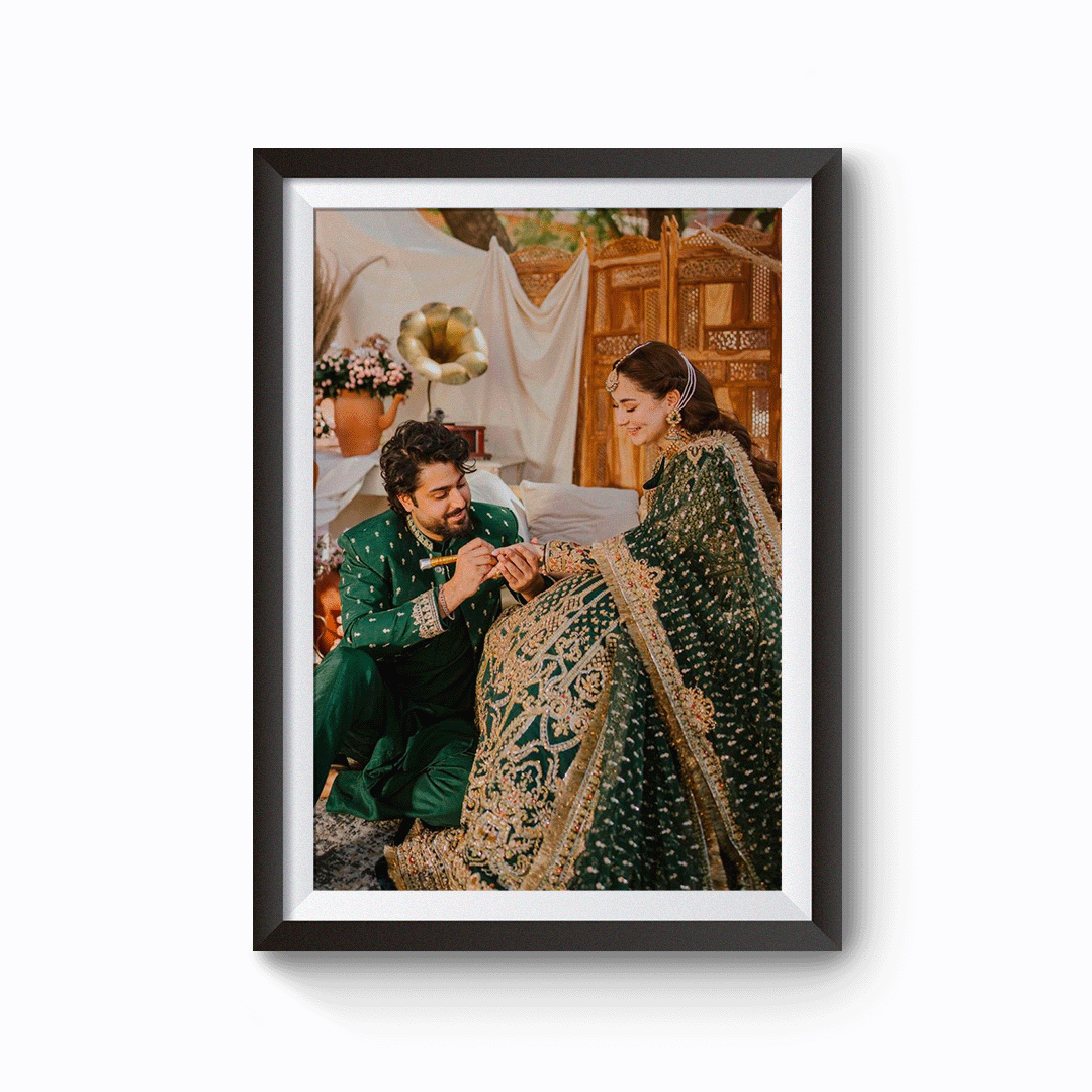 Lovely Couple Customized Photo Frame – Perfect Gift